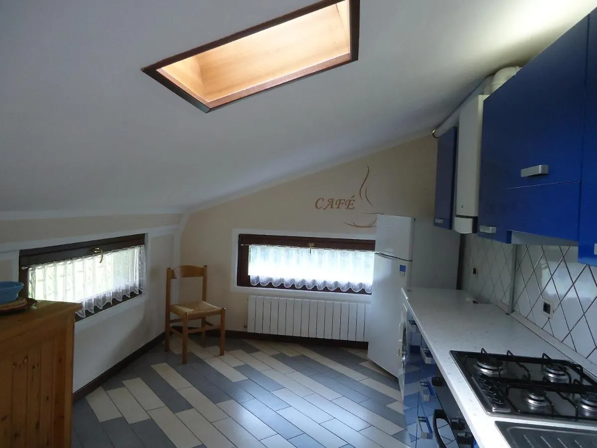 Villa Tiziana Typ T1 كْروني